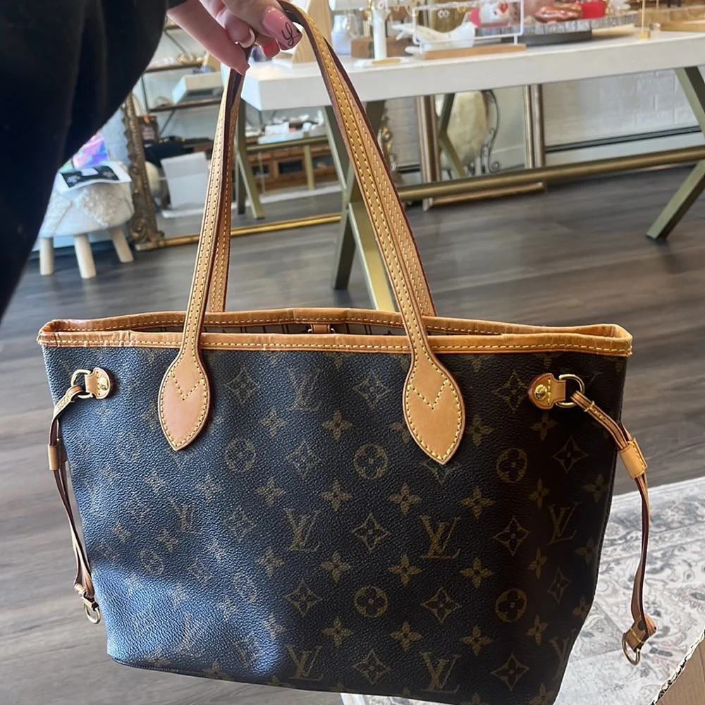 Louis Vuitton Neverfull pm Monogram w/ hand painted quote - Picture 3 of 7